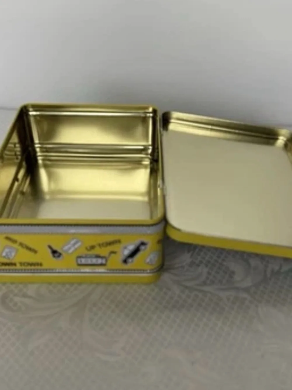 Vintage 1980s Taxi Tv Show Cast Metal  Lunchbox - Retro Yellow Tin